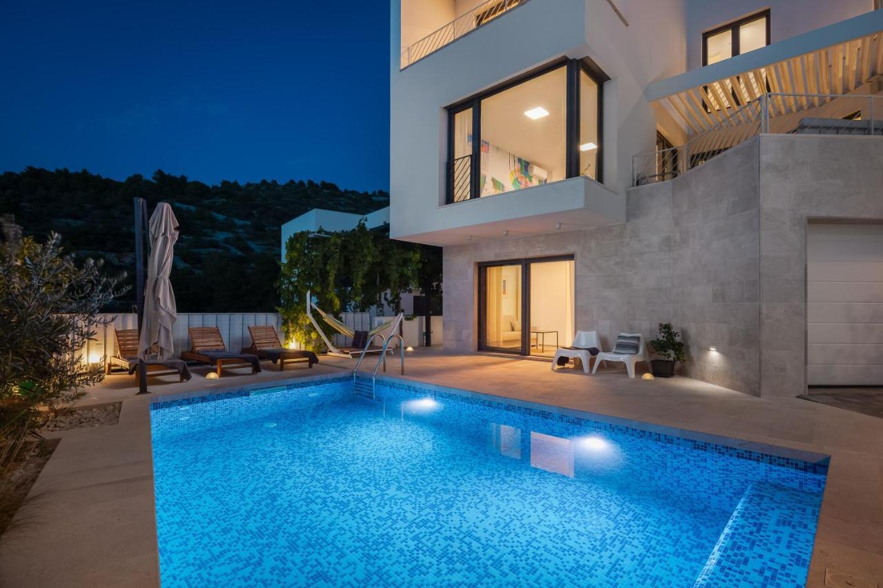 Holiday Home D&D Residence Rogoznica  Exterior foto